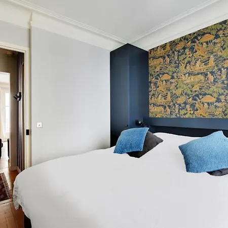 Modern And Luxurious Victor Hugo Flat Appartement Paris