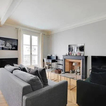 Modern And Luxurious Victor Hugo Flat * باريس
